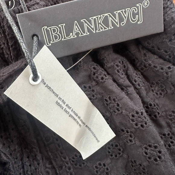 Blank NYC Black Eyelet Tie Waist Shorts Size Medium New With Tag! - Picture 10 of 10